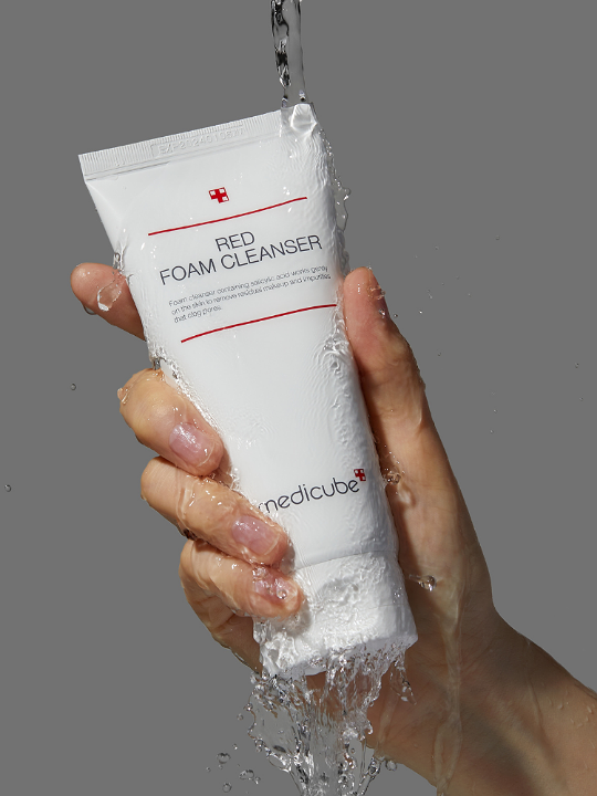 Medicube Red Foam Cleanser